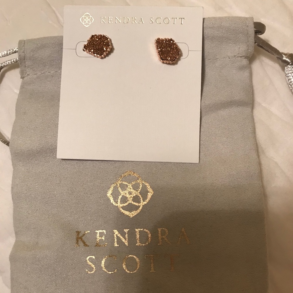 Kendra Scott Tessa Rose Gold stud earrings